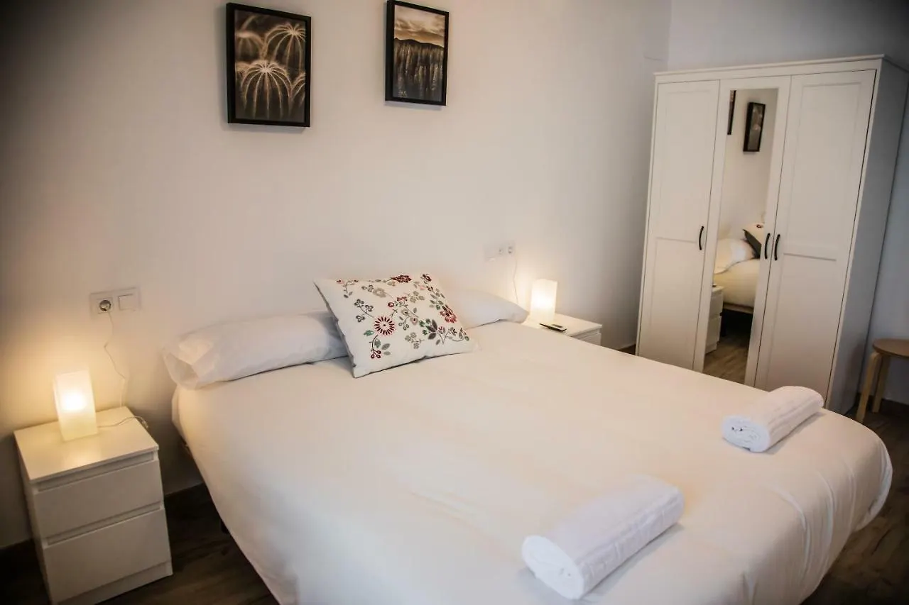 Triana Deluxe Suite Seville Holiday home